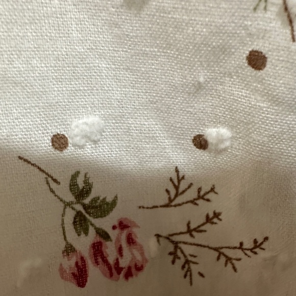 Lulus - Picture 3 of 4